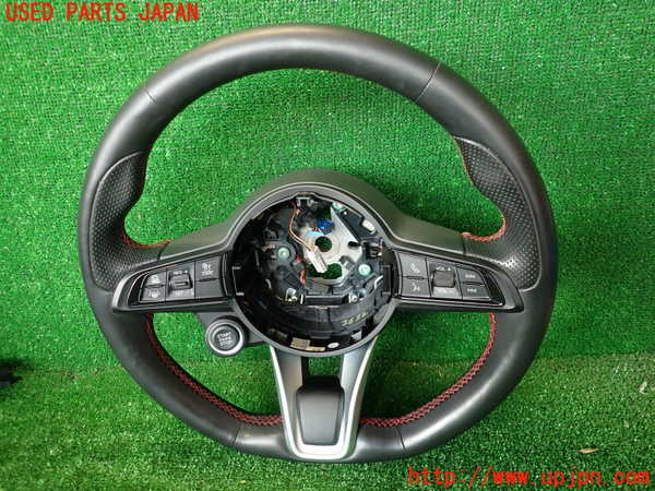 2UPJ-36327855]アルファロメオ・ジュリア(95220)ステアリングホイール 中古_m0001.jpg