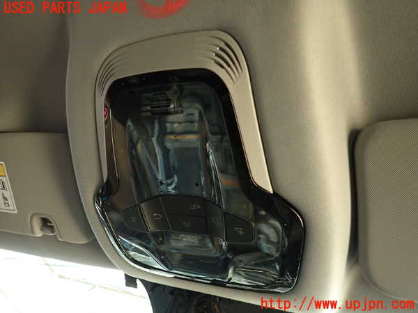 2UPJ-36326411]アルファロメオ・ジュリア(95220)ルームランプ1 (真中 1列目) 中古_m0001.jpg