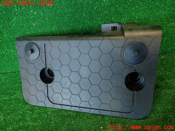 2UPJ-36327693]アルファロメオ・ジュリア(95220)内装トリム類3 中古_m0001.jpg