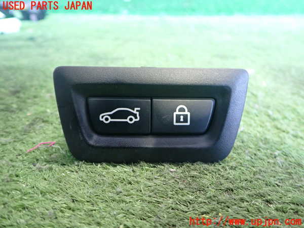 2UPJ-36336308]BMW 420i グランクーペ(4D20)(F36)スイッチ3 (バックドア、キーロック) 中古_m0001.jpg