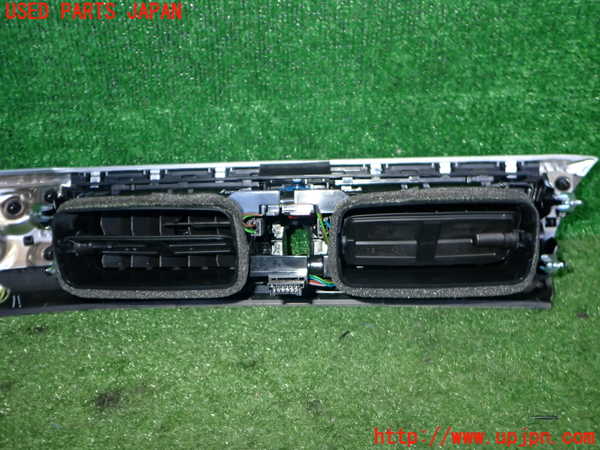 2UPJ-36337526]BMW 420i グランクーペ(4D20)(F36)エアコン吹き出し口1 (真中) 中古_m0004.jpg