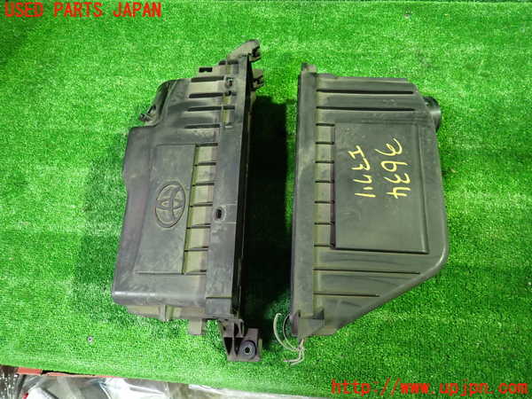1UPJ-36342560]アルファードハイブリッド(ATH20W)エアクリーナーボックス 中古_m0001.jpg