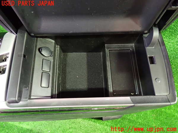 5UPJ-36347540]アルファードハイブリッド(ATH20W)センターコンソール 中古_m0002.jpg