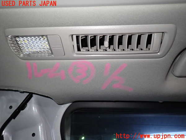 1UPJ-36346413]アルファードハイブリッド(ATH20W)ルームランプ3 (3列目) 中古_m0001.jpg