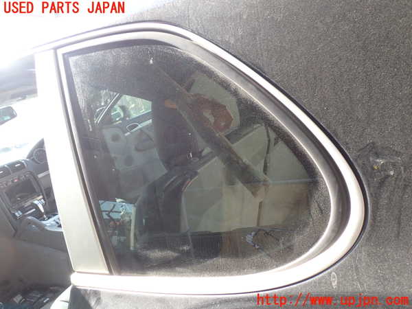 1UPJ-36351382]ポルシェ・カイエン S(9PAM4801)左クォーターガラス 中古 SAINT-GOBAIN SEKURIT M2 43R-00069_m0001.jpg