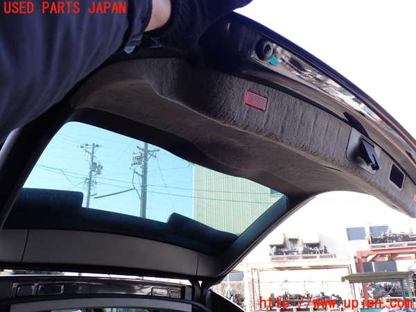 1UPJ-36351566]ポルシェ・カイエン S(9PAM4801)バックドア リアゲート ハッチ 中古 SAINT-GOBAIN SEKURIT M55600 43R-005274_m0003.jpg