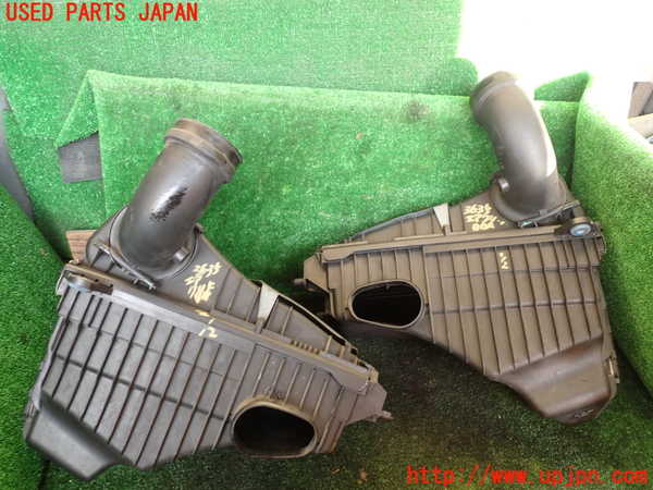 1UPJ-36352560]ポルシェ・カイエン S(9PAM4801)エアクリーナーボックス 中古_m0001.jpg