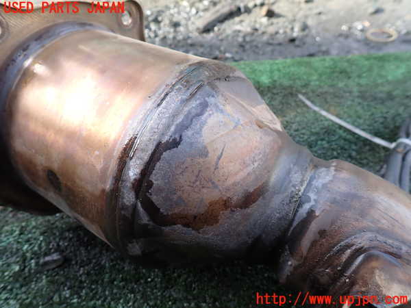 1UPJ-36352661]ポルシェ・カイエン S(9PAM4801)触媒1(右側) 中古_m0003.jpg