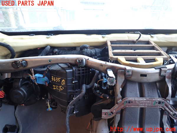 1UPJ-36356081]ポルシェ・カイエン S(9PAM4801)エバポレーター1 中古_m0001.jpg