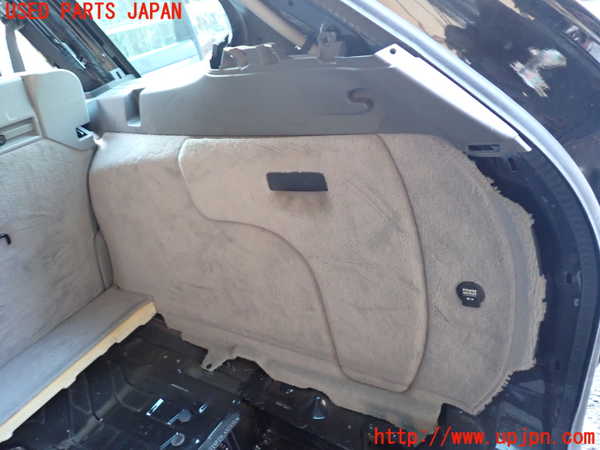 1UPJ-36357675]ポルシェ・カイエン S(9PAM4801)右リアピラートリム 中古_m0001.jpg