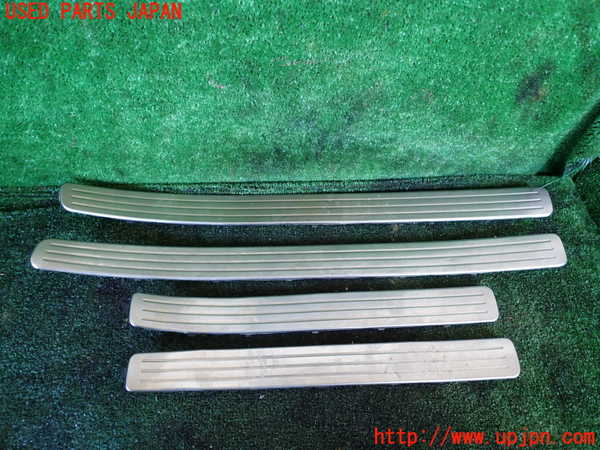 1UPJ-36357740]ポルシェ・カイエン S(9PAM4801)スカッフプレート 中古_m0001.jpg