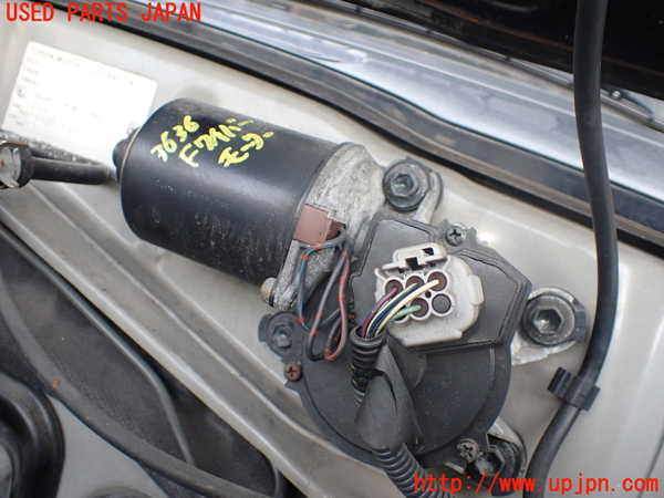 1UPJ-36366770]ランクル80系(FZJ80G)フロントワイパーモーター 中古_m0001.jpg