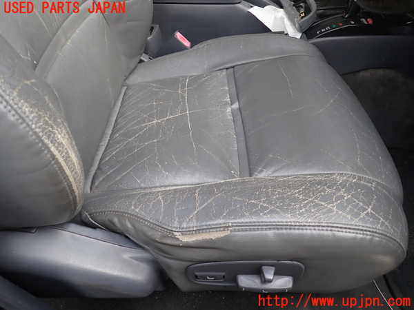 1UPJ-36367035]ランクル80系(FZJ80G)運転席シート 中古_m0003.jpg