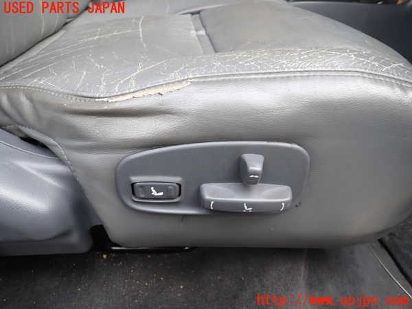 1UPJ-36367035]ランクル80系(FZJ80G)運転席シート 中古_m0004.jpg