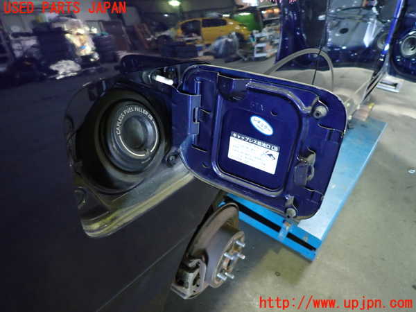 1UPJ-36371690]セレナ(GFC27)フューエルリッド 中古_m0003.jpg