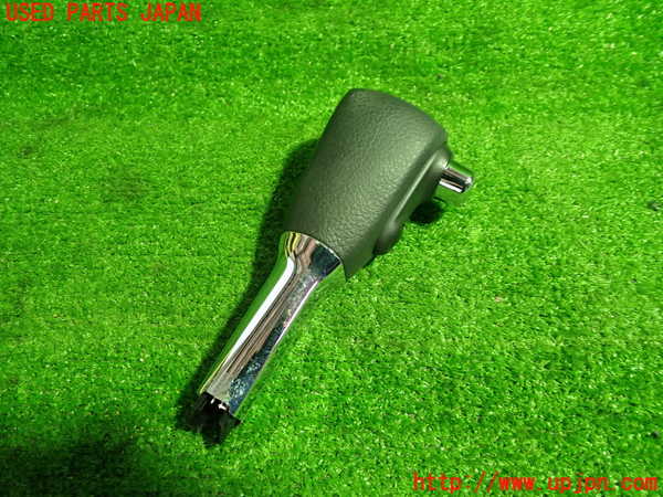 1UPJ-36377570]セレナ(GFC27)シフトノブ 中古_m0001.jpg