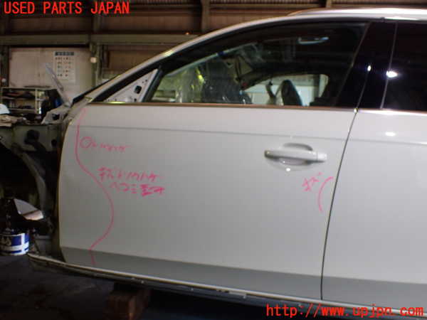 1UPJ-36381260]アウディ・S4 アバント(8KCGWF)左前ドア 中古 PILKINGTON M3250 43R-001605_m0001.jpg