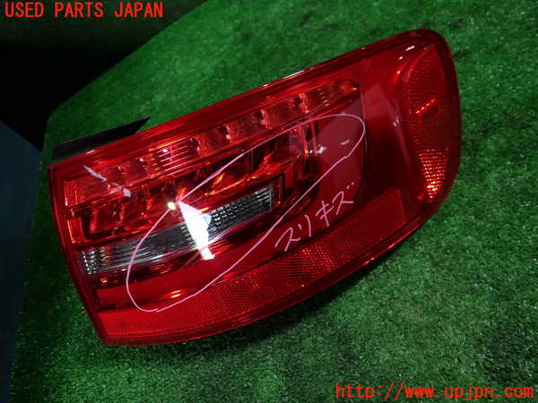 1UPJ-36381530]アウディ・S4 アバント(8KCGWF)右テールランプ 中古_m0001.jpg