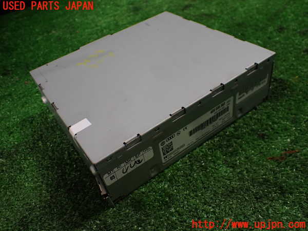 1UPJ-36386470]アウディ・S4 アバント(8KCGWF)ラジオ 中古_m0001.jpg
