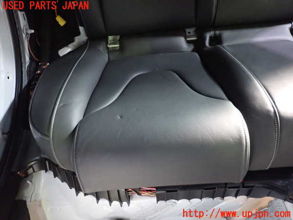 1UPJ-36387385]アウディ・S4 アバント(8KCGWF)リアシート 中古_m0003.jpg