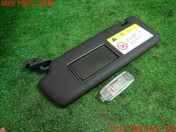 1UPJ-36387630]アウディ・S4 アバント(8KCGWF)室内サンバイザー左側 中古_m0002.jpg