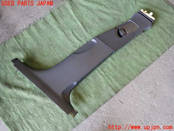 1UPJ-36387665]アウディ・S4 アバント(8KCGWF)右センターピラートリム 中古_m0001.jpg