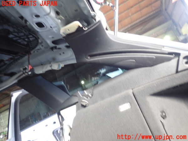 1UPJ-36387675]アウディ・S4 アバント(8KCGWF)右リアピラートリム 中古_m0002.jpg