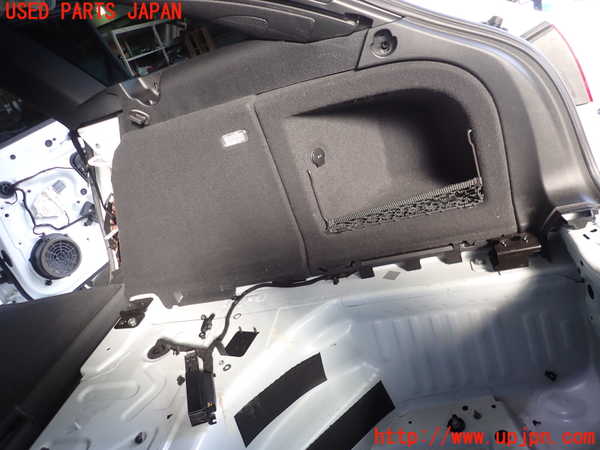 1UPJ-36387675]アウディ・S4 アバント(8KCGWF)右リアピラートリム 中古_m0003.jpg