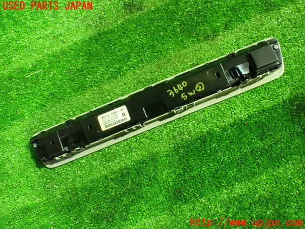 1UPJ-36406307]アルファード(AGH30W)スイッチ2 (空調、ルームランプ他) 中古_m0002.jpg