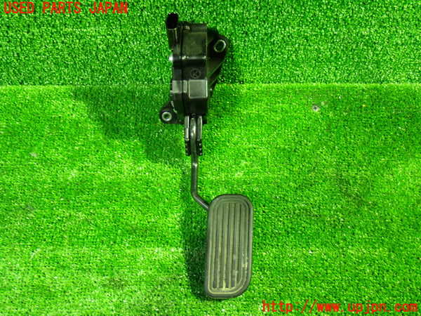 1UPJ-36406381]アルファード(AGH30W)センサー1 (アクセルペダル) 中古_m0001.jpg