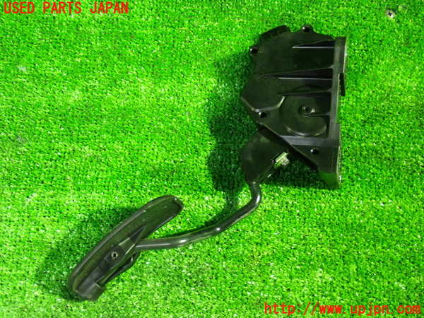 1UPJ-36406381]アルファード(AGH30W)センサー1 (アクセルペダル) 中古_m0002.jpg