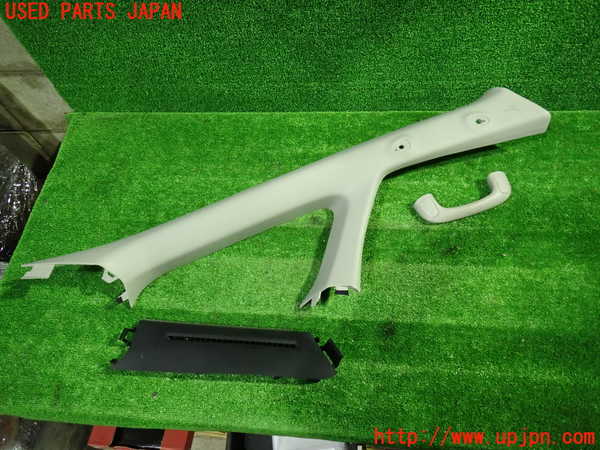 1UPJ-36407655]アルファード(AGH30W)右フロントピラートリム 中古_m0001.jpg