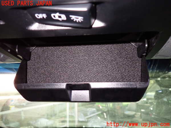 1UPJ-36406411]アルファード(AGH30W)ルームランプ1 (1列目真中) 中古_m0002.jpg