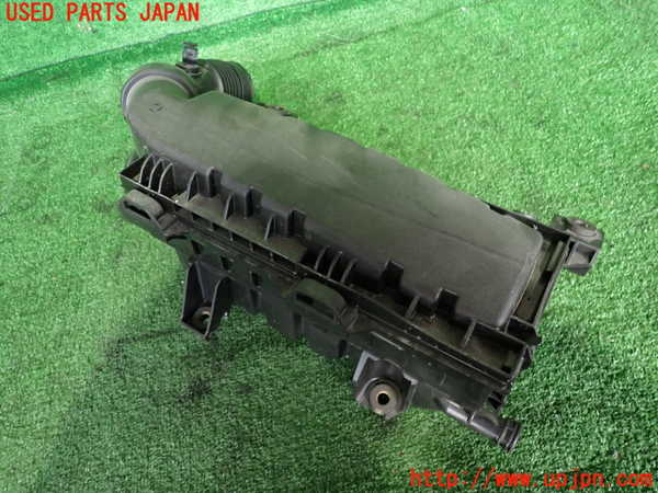 2UPJ-36412560]プジョー・208(P21HN05)エアクリーナーボックス 中古_m0001.jpg