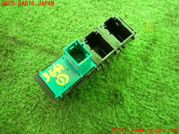 2UPJ-36416306]プジョー・208(P21HN05)スイッチ1 (ジャンク品) (車線逸脱警報OFF 他) 中古_m0002.jpg