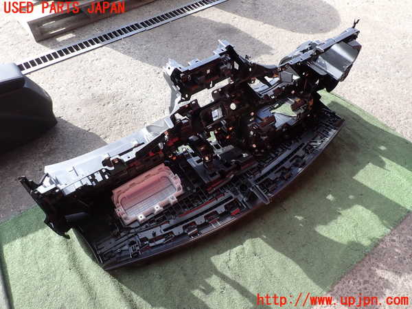 2UPJ-36417505]プジョー・208(P21HN05)ダッシュボード 中古_m0003.jpg