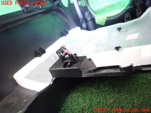 2UPJ-36417905]プジョー・208(P21HN05)コラムカバー 中古_m0004.jpg