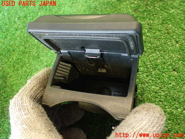 2UPJ-36427821]シビック タイプR ユーロ(FN2)灰皿1 中古_m0003.jpg