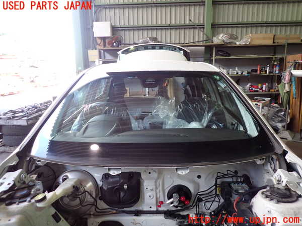 2UPJ-36431195]BMW 218i アクティブツアラー(2A15)(F45)フロントガラス 中古(43R-000168 M45L1)_m0001.jpg