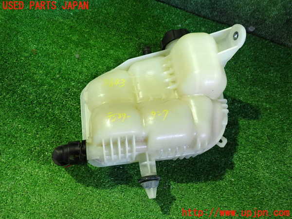 2UPJ-36432410]BMW 218i アクティブツアラー(2A15)(F45)ラジエータータンク 中古_m0003.jpg