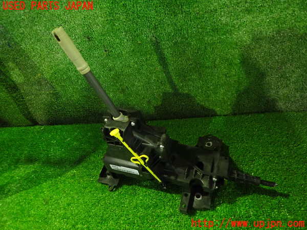 2UPJ-36437555]BMW 218i アクティブツアラー(2A15)(F45)ATシフトレバー 中古_m0002.jpg