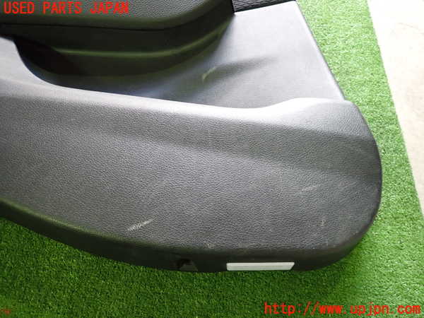 2UPJ-36431324]BMW 218i アクティブツアラー(2A15)(F45)左後ドア内張り 中古_m0002.jpg