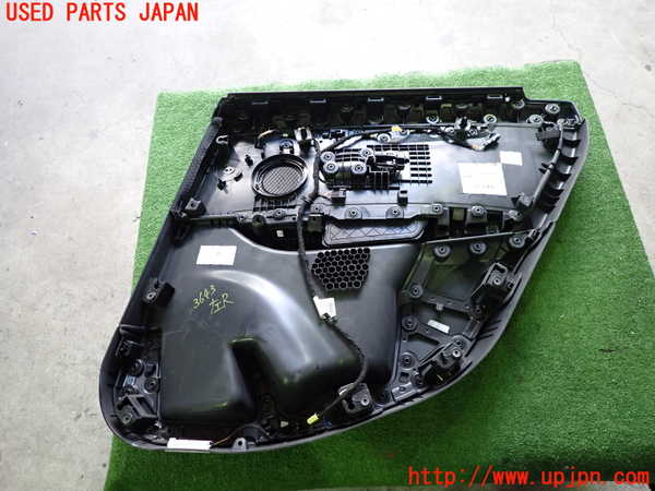 2UPJ-36431324]BMW 218i アクティブツアラー(2A15)(F45)左後ドア内張り 中古_m0004.jpg