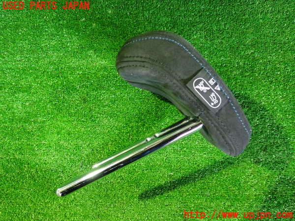 2UPJ-36437130]BMW 218i アクティブツアラー(2A15)(F45)真中2列目ヘッドレスト 中古_m0003.jpg