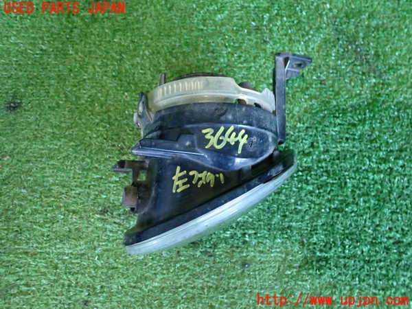 2UPJ-36441182]VW up! GTI(アップ GTI)(AADKR)左フォグ 中古_m0002.jpg