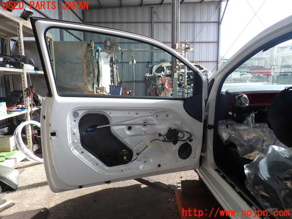 2UPJ-36441260]VW up! GTI(アップ GTI)(AADKR)左前ドア (43R-000464) 中古_m0002.jpg