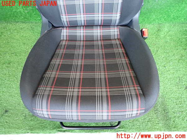 2UPJ-36447035]VW up! GTI(アップ GTI)(AADKR)運転席シート 中古_m0002.jpg