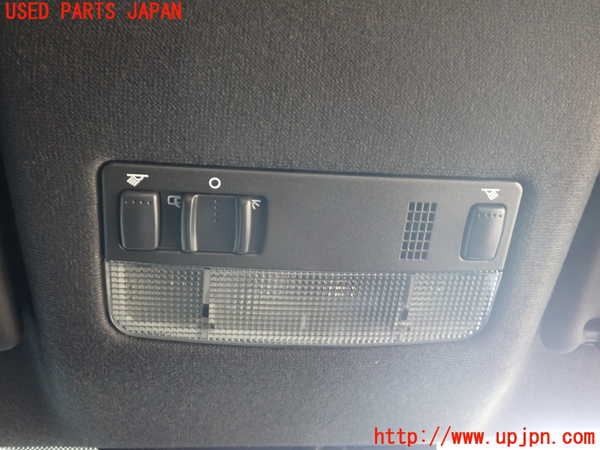 2UPJ-36446411]VW up! GTI(アップ GTI)(AADKR)ルームランプ1 (真中 1列目) 中古_m0001.jpg