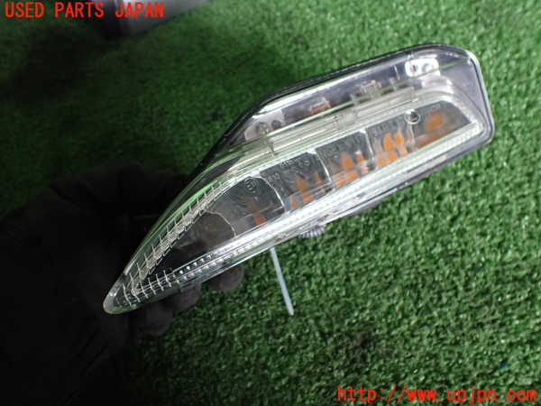 2UPJ-36451162]スカイライン ハイブリッド(HV37)左ウィンカーレンズ 中古_m0001.jpg
