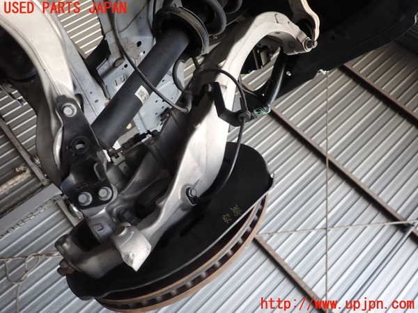 2UPJ-36454290]スカイライン ハイブリッド(HV37)右フロントナックルハブ 中古_m0001.jpg